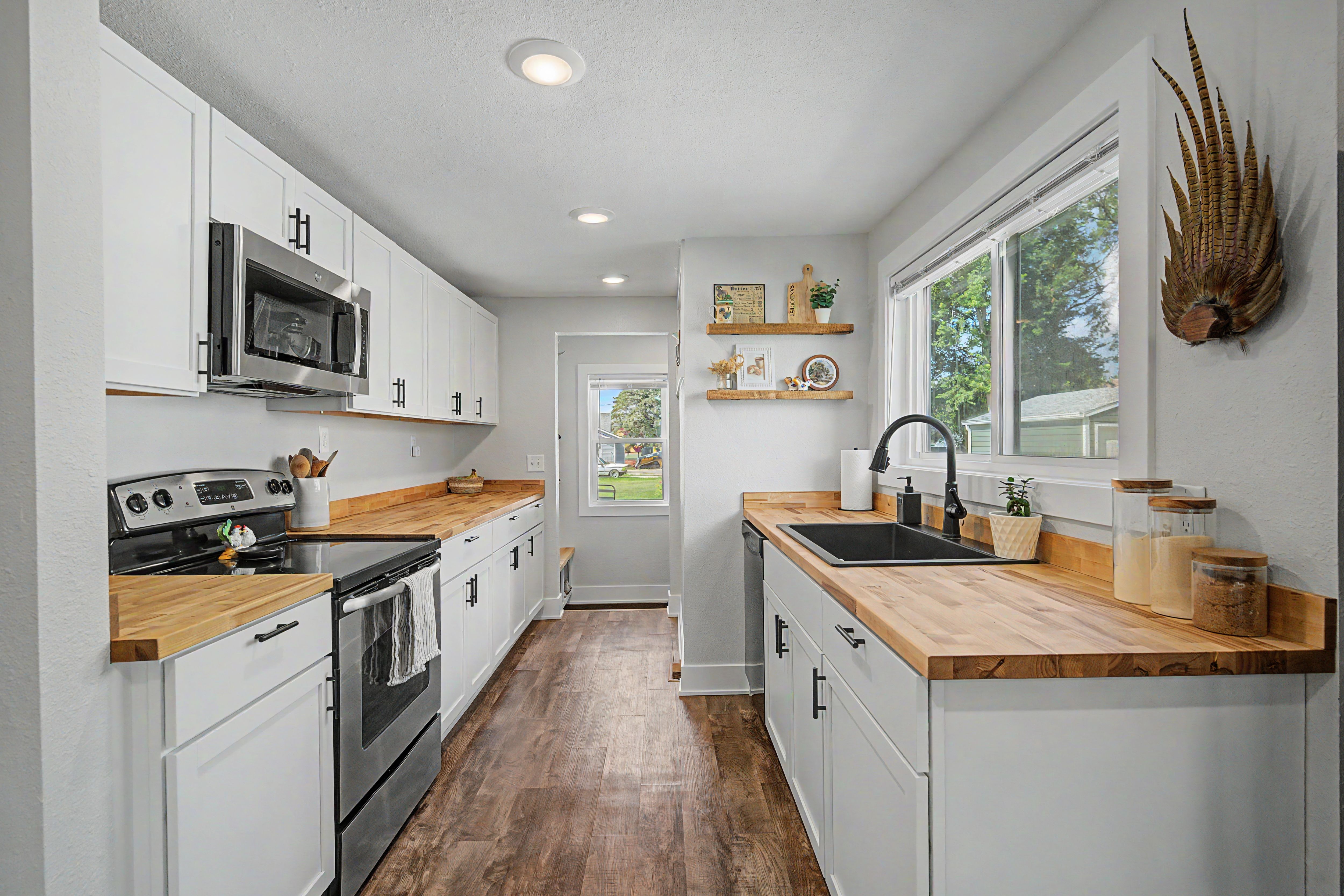Listing Photo: 406 W Boston Ave, Indianola, IA 50125-8